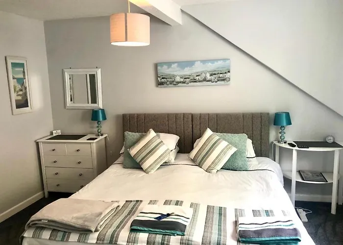 Bridgeside Guest House